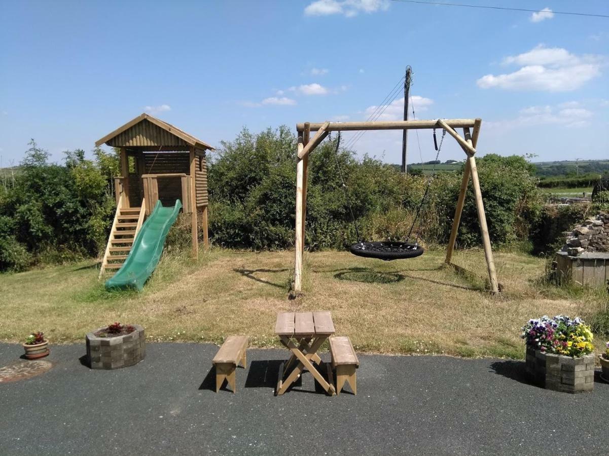 Well Farm Cottages North Tamerton Buitenkant foto